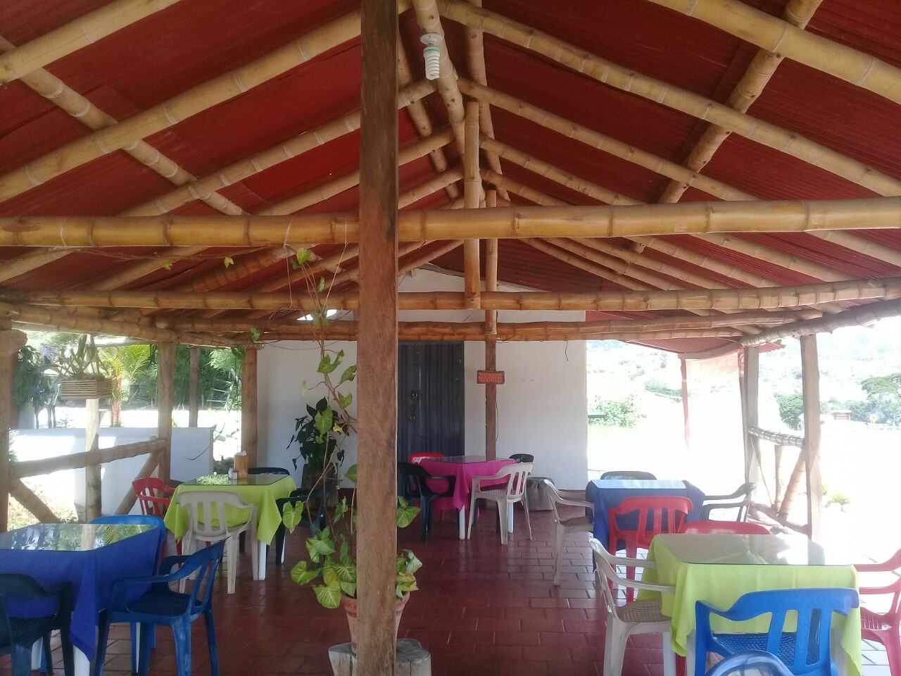 Restaurante Las Guaduas mini 3