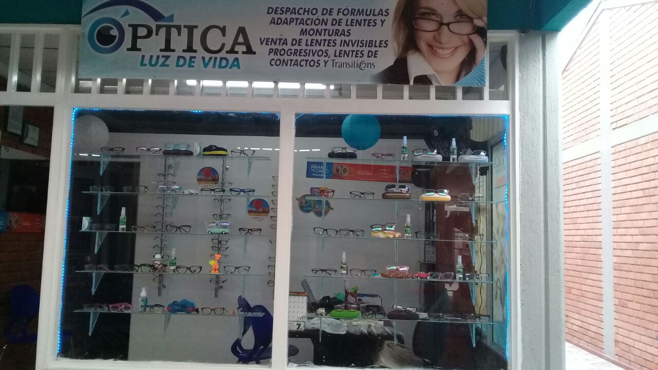 Optica Luz De Vida